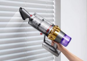 aspirateur table Dyson V11